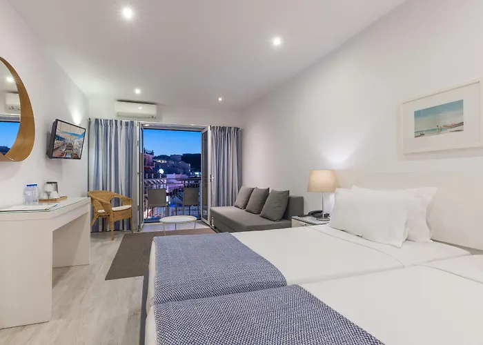 Отель Baltum Албуфейра